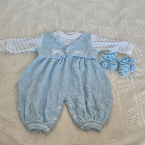 Charming Blue Baby Footie with Bear Embroidery - Picture 6 of 16